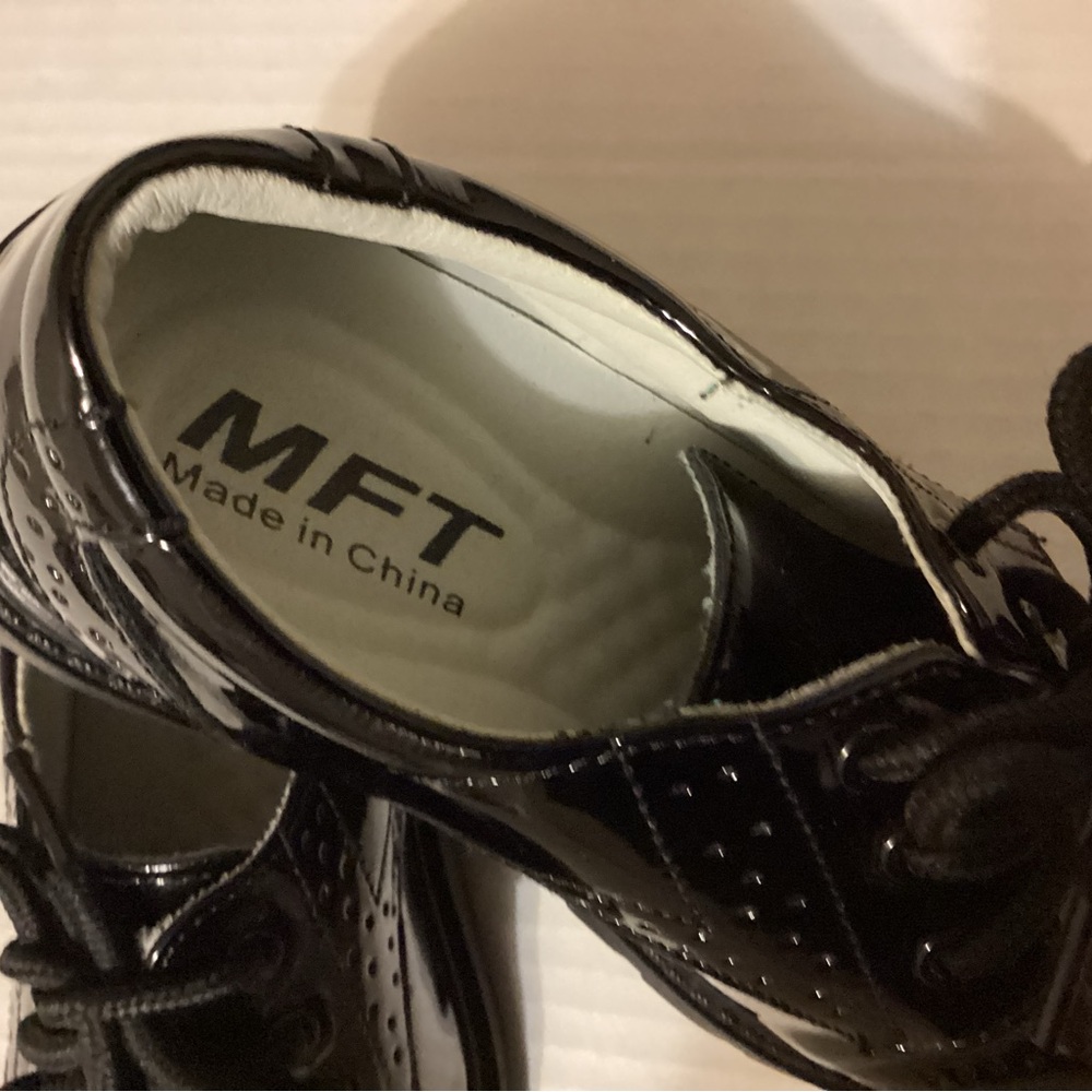 Patent leather shoes unisex 29= 11.5 Black Lace-Up Shoes Boys - Picture 2 of 5